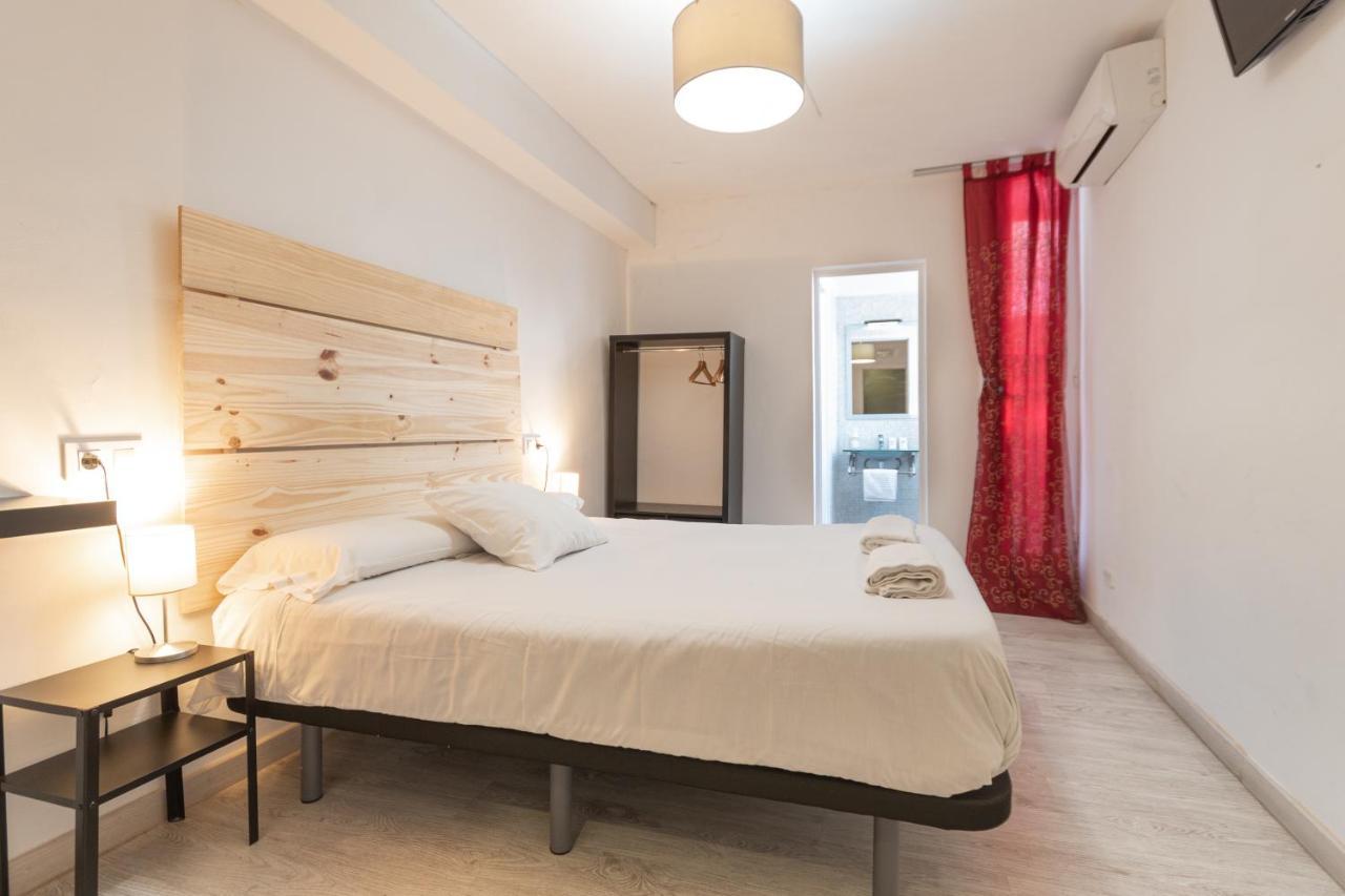 Easy Sants By Bossh! (Adults Only) Hostel Barcelona Luaran gambar